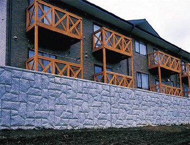 PP-777（自然石乱積み）